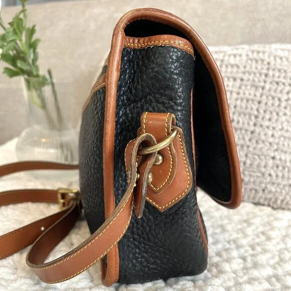 Vintage Dooney & Bourke Carrier Crossbody Bag (Navy/Tan) - Picture 3 of 15